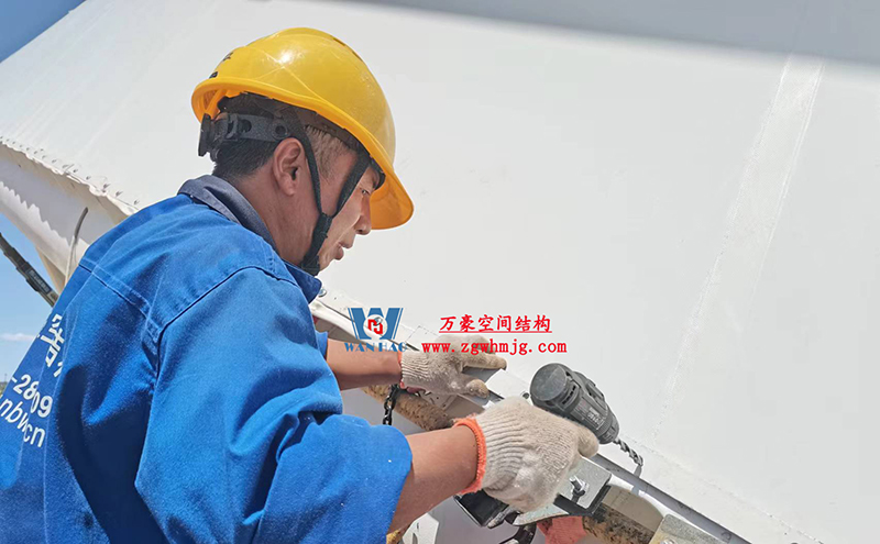陜西定邊馬蓮灘沙漠公園鋼膜結構工程“奮力快跑”，工程“進度條”刷新了!