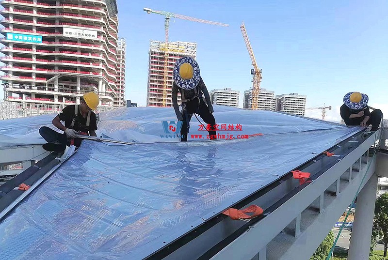 縱使烈日炎炎，腳步從未止歇！海南這個ETFE氣枕膜項目施工進(jìn)度有最新消息