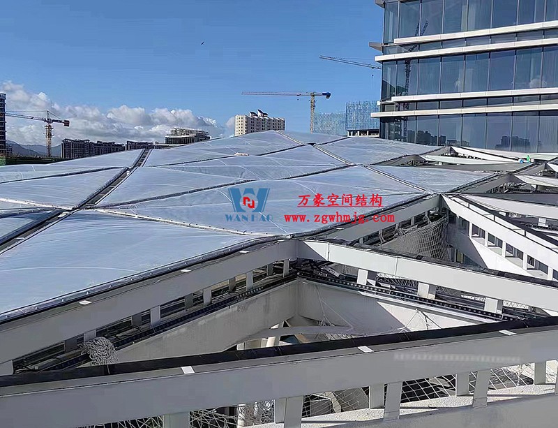 縱使烈日炎炎，腳步從未止歇！海南這個ETFE氣枕膜項目施工進(jìn)度有最新消息