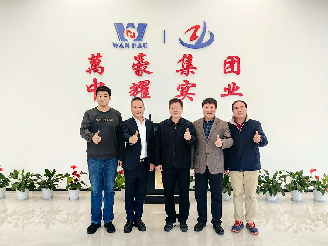 中國(guó)鋼結(jié)構(gòu)協(xié)會(huì)空間結(jié)構(gòu)分會(huì)領(lǐng)導(dǎo)專(zhuān)家一行蒞臨萬(wàn)豪考察指導(dǎo)工作 中國(guó)鋼結(jié)構(gòu)協(xié)會(huì)空間結(jié)構(gòu)分會(huì)領(lǐng)導(dǎo)專(zhuān)家一行蒞臨萬(wàn)豪考察指導(dǎo)工作